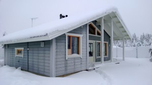 The OH8X shack (complete with sauna!)